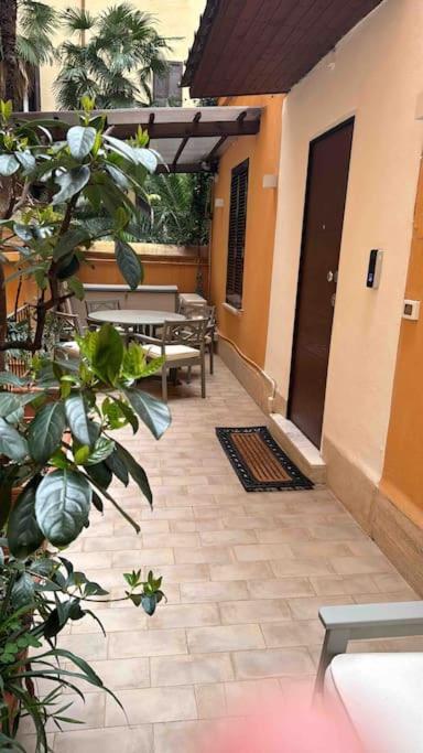 Cola Di Rienzo 243 Relais-A Apartment โรม ภายนอก รูปภาพ